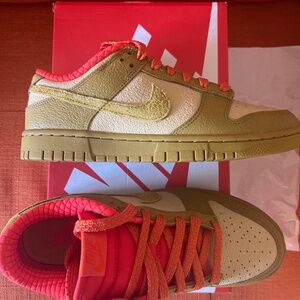 New! Nike Dunk Low
